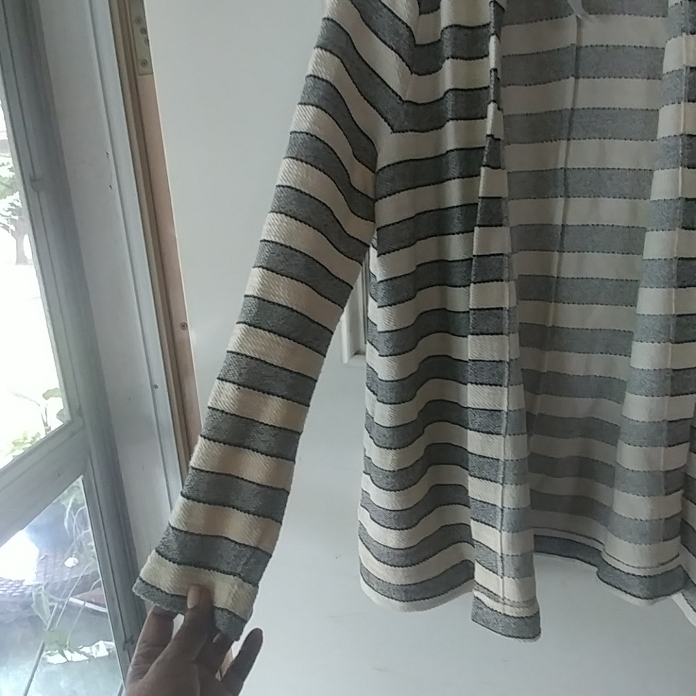 Cardigan - Picture 4 of 5